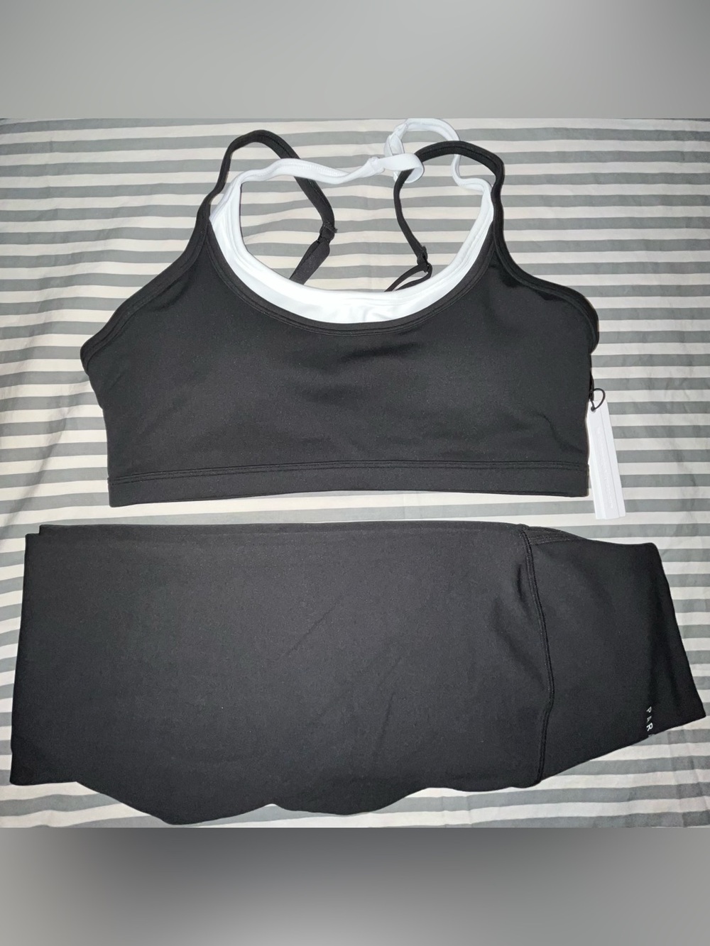 Paragon Reluna Double-Layer Sports Bra and Original SculptSeam Leggings Black M